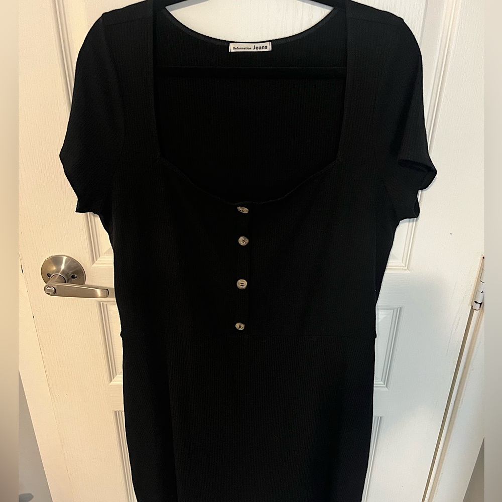 Reformation Faux Button Dress ✨